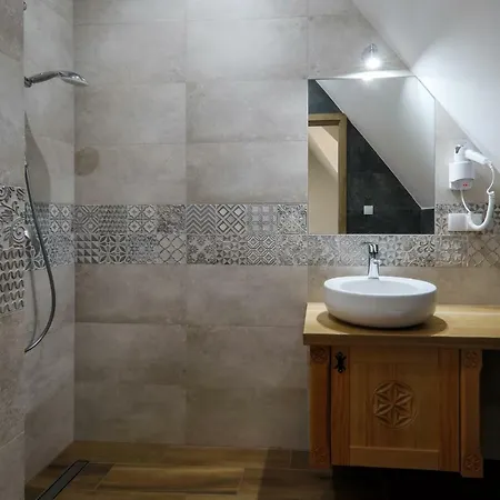 ホームステイ Zakohouse