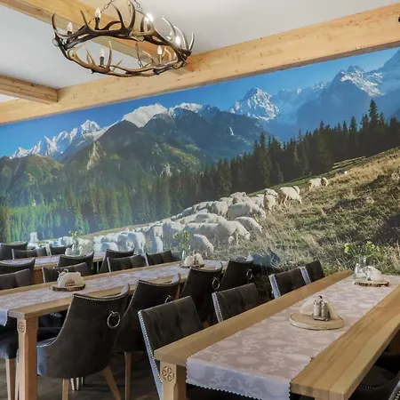 ホームステイ Zakohouse ポロニン